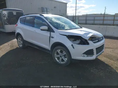 1FMCU9GXXEUD90061 — 2014 Ford Escape SE, Передняя часть (Front), фото до ремонта