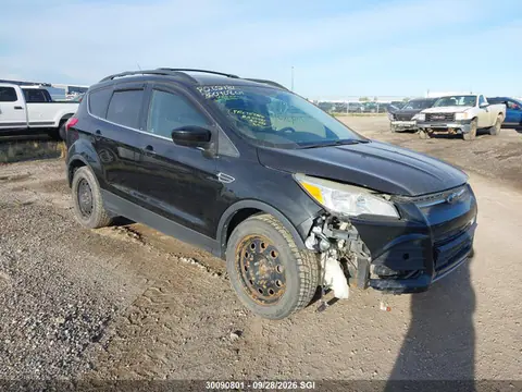 1FMCU9G91EUB87027 — 2014 Ford Escape SE, Передняя часть справа (Right Front), фото до ремонта