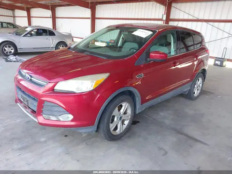 2014 Ford ESCAPE SE VIN 1FMCU0GX0EUA93828 фото 2