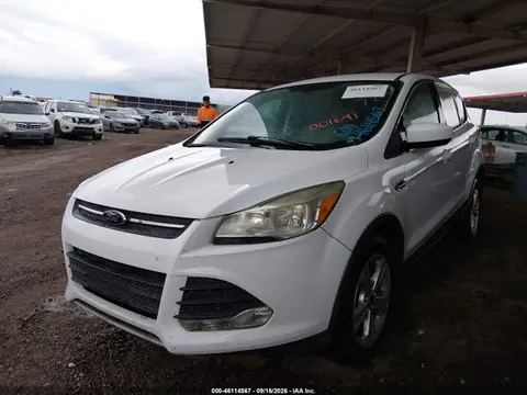 2014 Ford ESCAPE SE VIN 1FMCU0G99EUD01691 фото 2