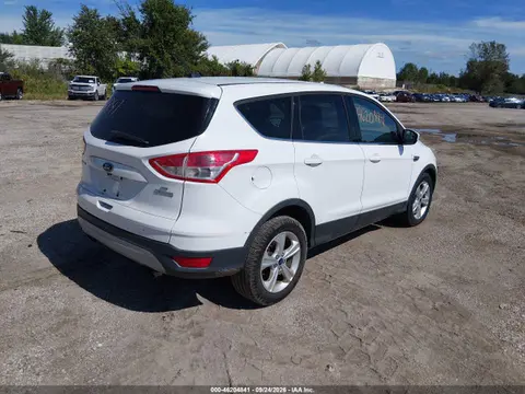2014 Ford ESCAPE SE VIN 1FMCU0GXXEUD02475 фото 4