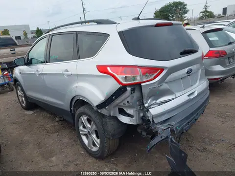 2015 Ford ESCAPE SE VIN 1FMCU9G98FUC47208 фото 3