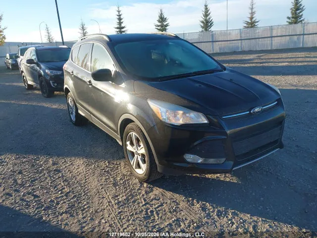 2015 Ford ESCAPE SE VIN 1FMCU9GX9FUB99328 фото 1