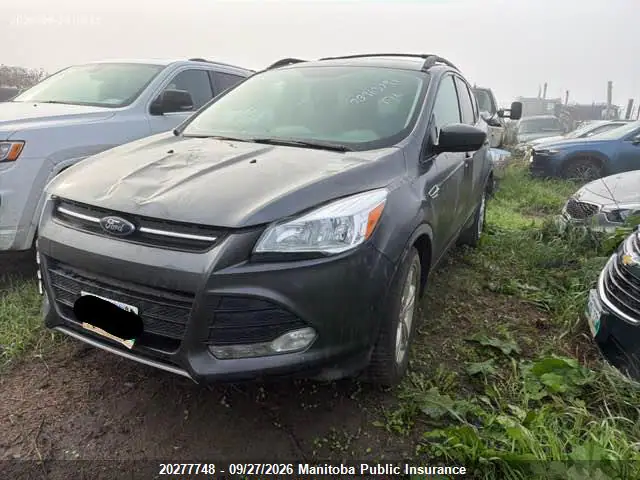 1FMCU0GX3FUC16040 — 2015 Ford Escape SE, фото 2 с аукциона IAAI 29.09.2026, Крыша