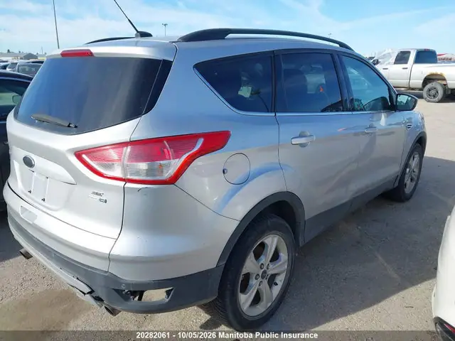 2015 Ford ESCAPE SE VIN 1FMCU9G91FUB99177 фото 4
