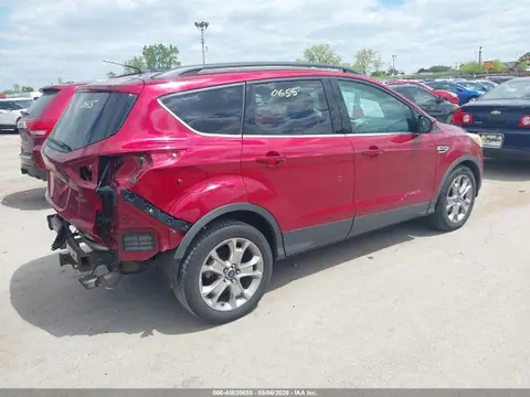 2015 Ford ESCAPE SE VIN 1FMCU0G94FUB92588 фото 4