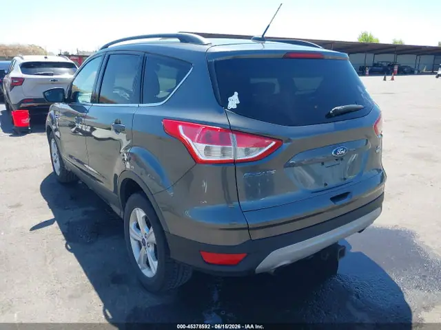 1FMCU9G92FUB21474 — 2015 Ford Escape SE, фото 3 с аукциона IAAI 30.09.2026, Передняя часть слева