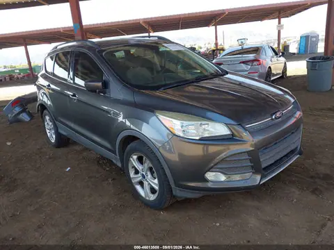 1FMCU0G98FUA43844 — 2015 Ford Escape SE, Задняя часть (Rear), фото до ремонта
