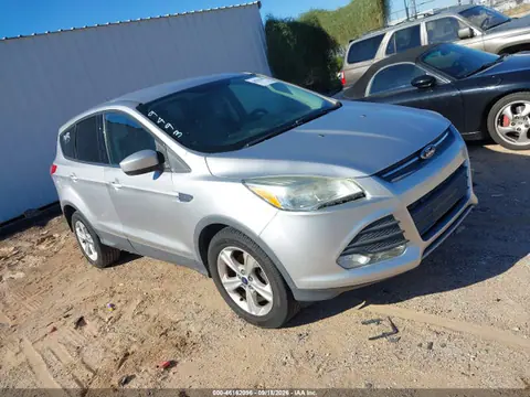 1FMCU0GX3FUB87932 — 2015 Ford Escape SE, Естественный износ (Normal Wear & Tear), фото до ремонта