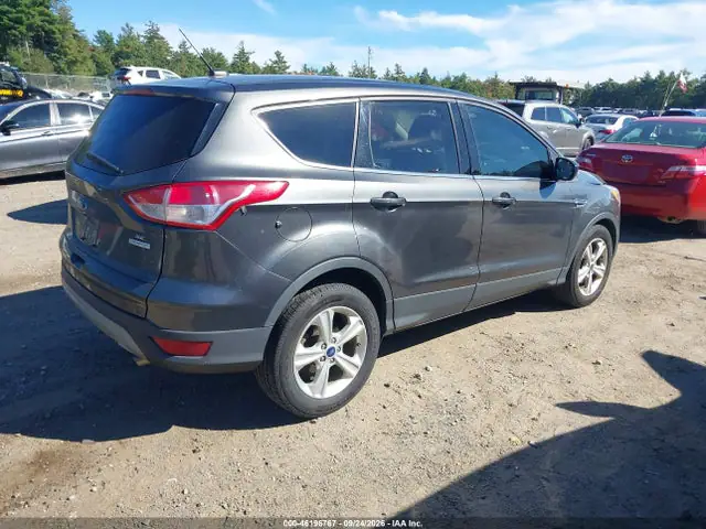 1FMCU0GX0FUB07549 — 2015 Ford Escape SE, фото 4 с аукциона IAAI 02.10.2026, Естественный износ