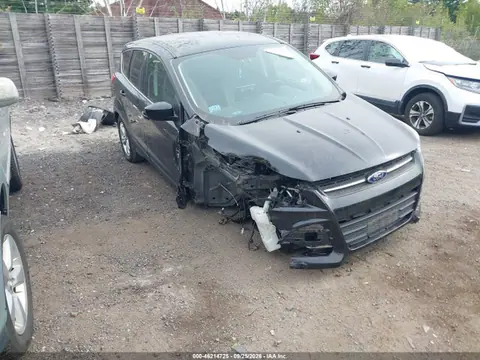 2015 Ford ESCAPE SE VIN 1FMCU9GX5FUC52736 фото 1