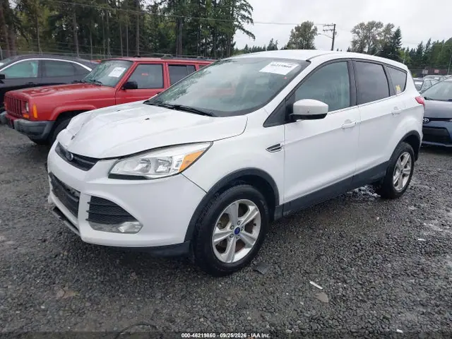 1FMCU0GX1FUC89830 — 2015 Ford Escape SE, фото 2 с аукциона IAAI 14.10.2026, Передняя часть