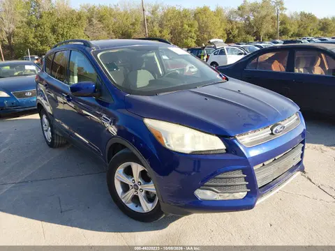 1FMCU0GX3FUB09439 — 2015 Ford Escape SE, Правый бок (Right Side), фото до ремонта