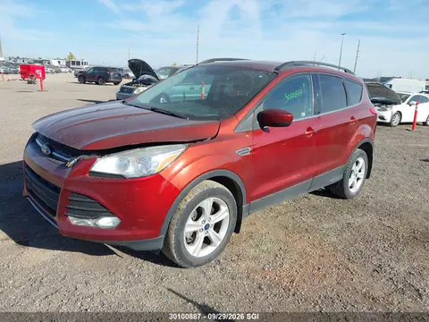 2016 Ford ESCAPE SE VIN 1FMCU9G98GUC15585 фото 2