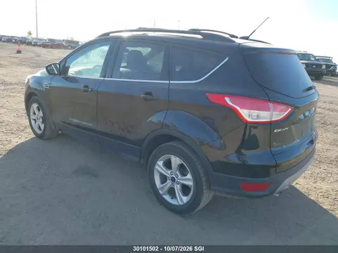 2016 Ford ESCAPE SE VIN 1FMCU9GX0GUA00443 фото 3