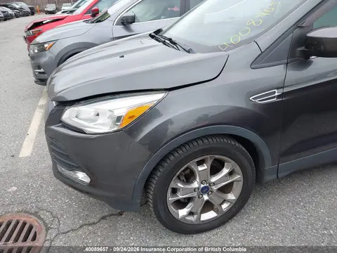 2016 Ford ESCAPE SE VIN 1FMCU0GX8GUB09728 фото 2