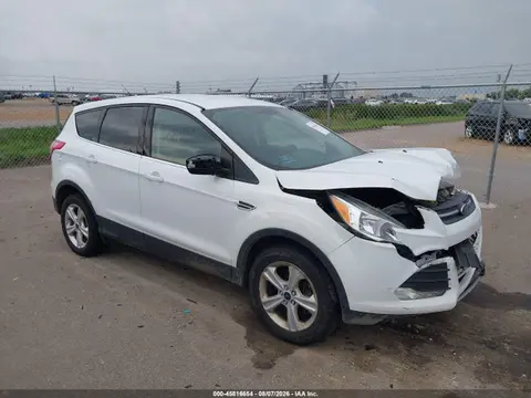 1FMCU9G99GUA14875 — 2016 Ford Escape SE, Передняя часть (Front End), фото до ремонта