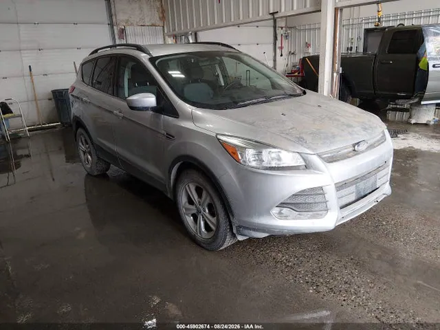 2016 Ford ESCAPE SE VIN 1FMCU9GX8GUB83736 фото 1