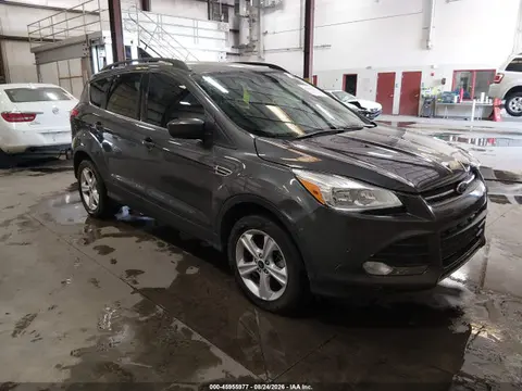 1FMCU9GX5GUA21501 — 2016 Ford Escape SE, Передняя часть (Front End), фото до ремонта