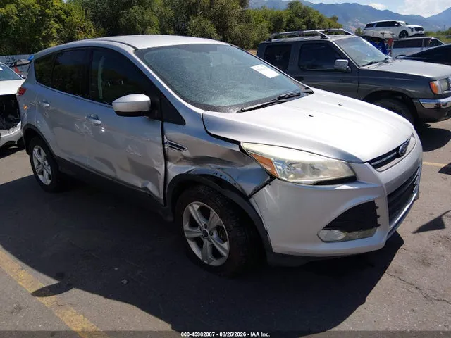 2016 Ford ESCAPE SE VIN 1FMCU9GX7GUC81625 фото 1