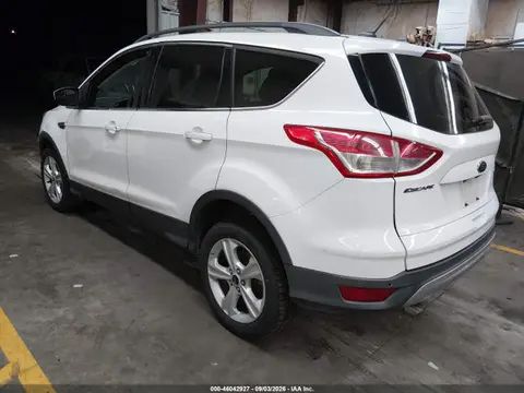 2016 Ford ESCAPE SE VIN 1FMCU9G91GUC83212 фото 3