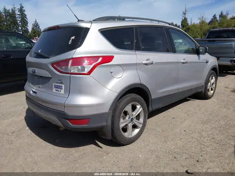 2016 Ford ESCAPE SE VIN 1FMCU9GX7GUA40230 фото 4