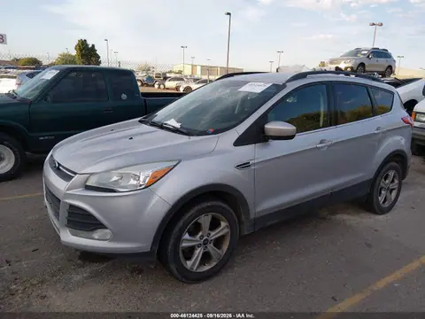 2016 Ford ESCAPE SE VIN 1FMCU9GX5GUC67190 фото 2