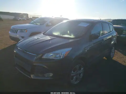 2016 Ford ESCAPE SE VIN 1FMCU0G74GUC61358 фото 2