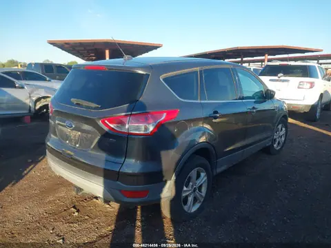 2016 Ford ESCAPE SE VIN 1FMCU0G74GUC61358 фото 4