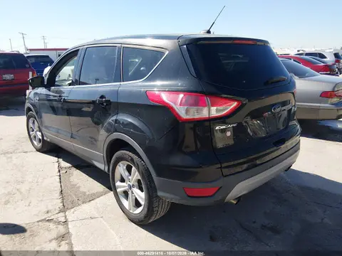 2016 Ford ESCAPE SE VIN 1FMCU0GX8GUA08852 фото 3
