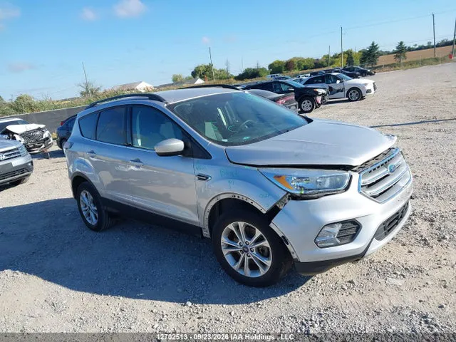 2017 Ford ESCAPE SE VIN 1FMCU9G96HUE98733 фото 1
