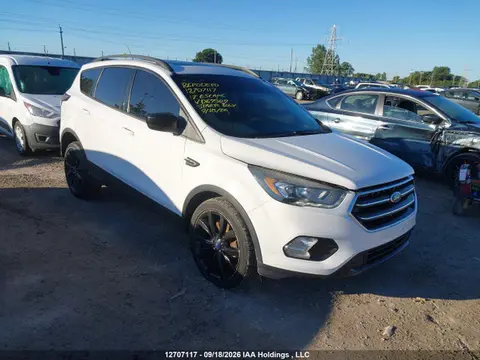 1FMCU9G98HUD69599 — 2017 Ford Escape SE, Repossession, фото до ремонта