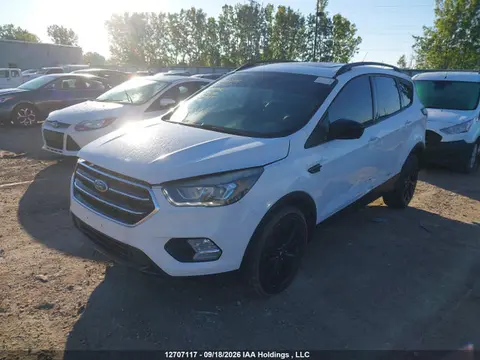 2017 Ford ESCAPE SE VIN 1FMCU9G98HUD69599 фото 2