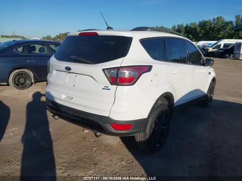 2017 Ford ESCAPE SE VIN 1FMCU9G98HUD69599 фото 4