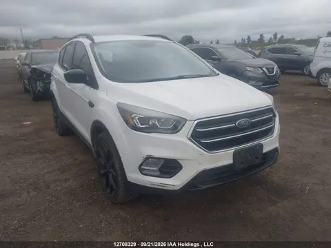 1FMCU9GD3HUD97024 — 2017 Ford Escape SE, Задняя часть (Rear), фото до ремонта