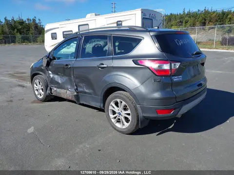 2017 Ford ESCAPE SE VIN 1FMCU9GD9HUD69678 фото 3