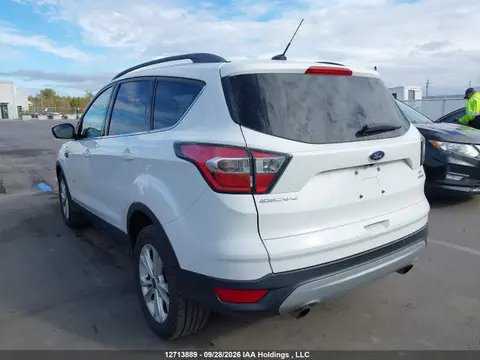2017 Ford ESCAPE SE VIN 1FMCU0GD8HUA70923 фото 3
