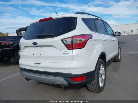 2017 Ford ESCAPE SE VIN 1FMCU0GD8HUA70923 фото 4
