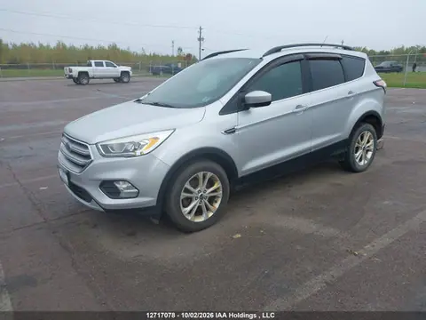 2017 Ford ESCAPE SE VIN 1FMCU9GD0HUE98859 фото 2