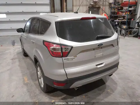 2017 Ford ESCAPE SE VIN 1FMCU9GD2HUE41174 фото 3