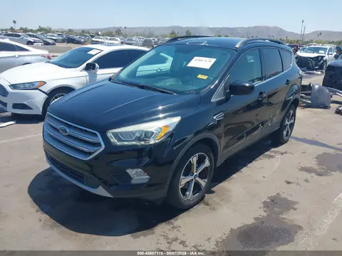 2017 Ford ESCAPE SE VIN 1FMCU0GD5HUC07297 фото 2