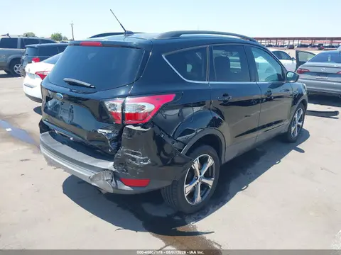 2017 Ford ESCAPE SE VIN 1FMCU0GD5HUC07297 фото 4