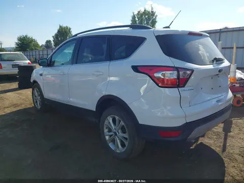 2017 Ford ESCAPE SE VIN 1FMCU9G94HUD96203 фото 3