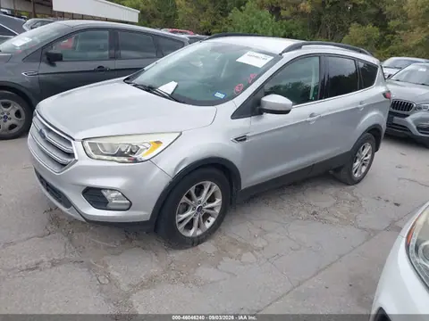 2017 Ford ESCAPE SE VIN 1FMCU0GD9HUB41174 фото 2