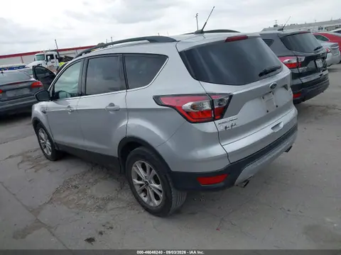 2017 Ford ESCAPE SE VIN 1FMCU0GD9HUB41174 фото 3