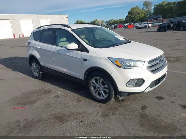 2017 Ford ESCAPE SE VIN 1FMCU9GD8HUD20701 фото 1