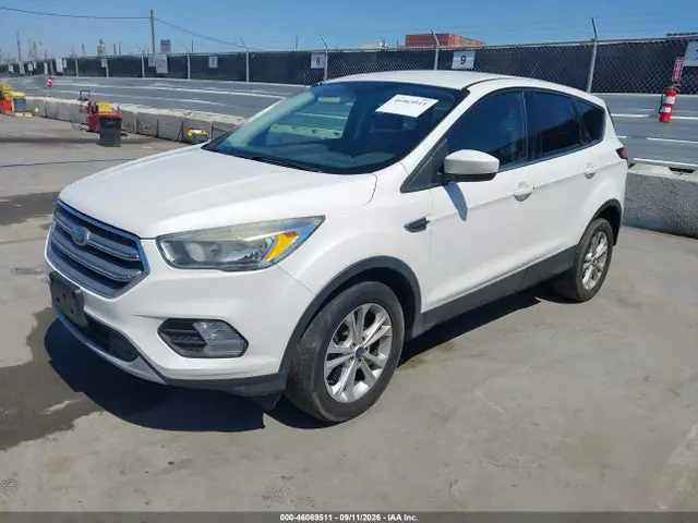 1FMCU9GD4HUE49728 — 2017 Ford Escape SE, фото 2 с аукциона IAAI 30.09.2026, Естественный износ