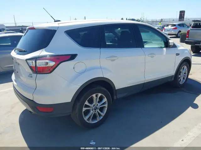 1FMCU9GD4HUE49728 — 2017 Ford Escape SE, фото 4 с аукциона IAAI 30.09.2026, Естественный износ