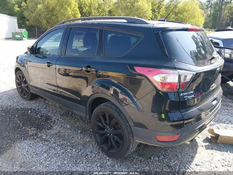 2017 Ford ESCAPE SE VIN 1FMCU0GD4HUA75844 фото 3