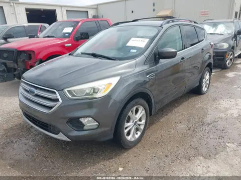 2017 Ford ESCAPE SE VIN 1FMCU0G98HUD91243 фото 2